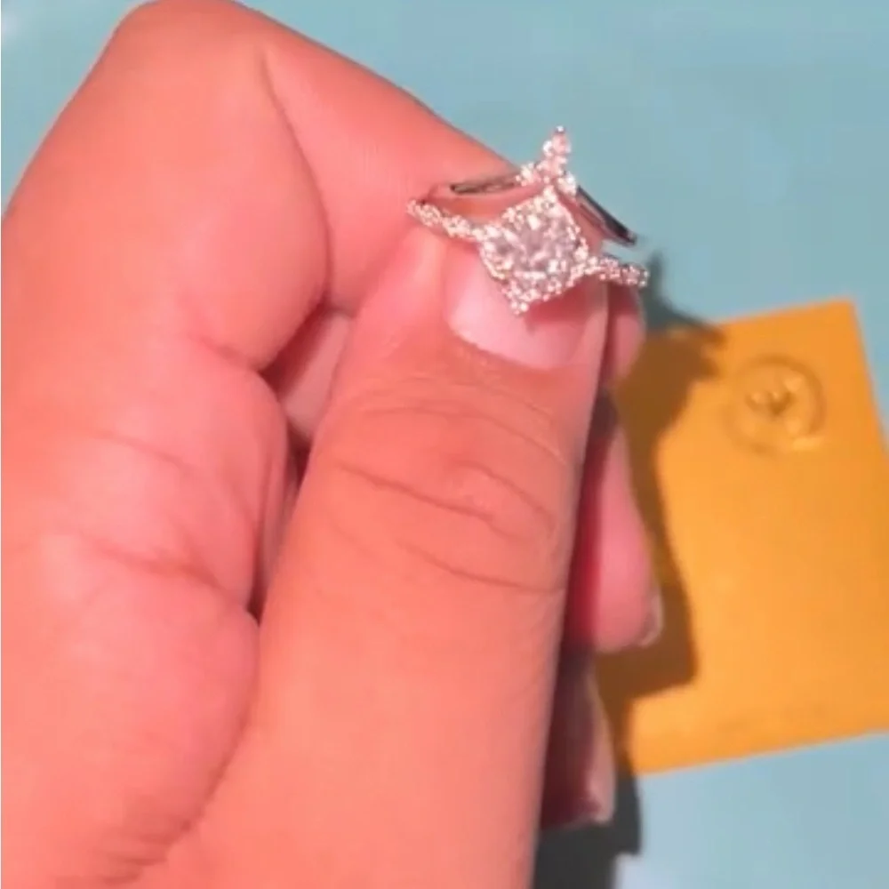 Moissanite 1.1ct Ring and Band Size:9 - Picture 3 of 4